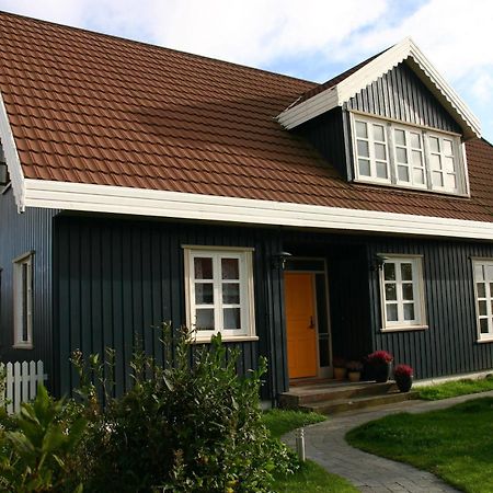 Guesthouse Heba Stokkseyri Экстерьер фото