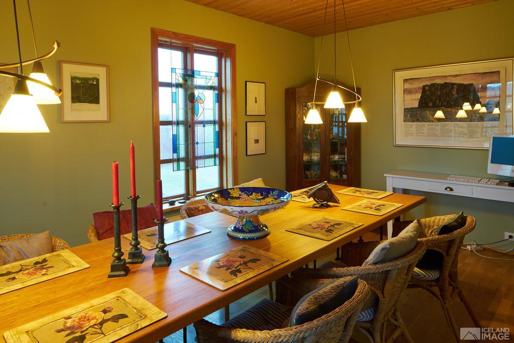 Guesthouse Heba Stokkseyri Экстерьер фото