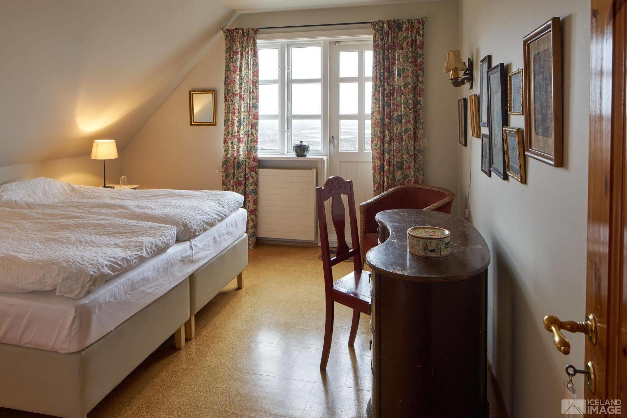 Guesthouse Heba Stokkseyri Экстерьер фото