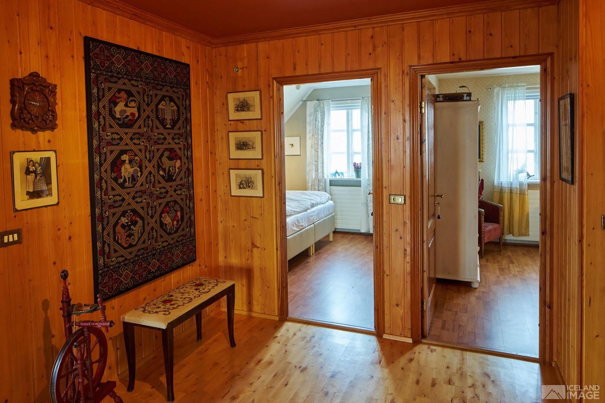 Guesthouse Heba Stokkseyri Экстерьер фото