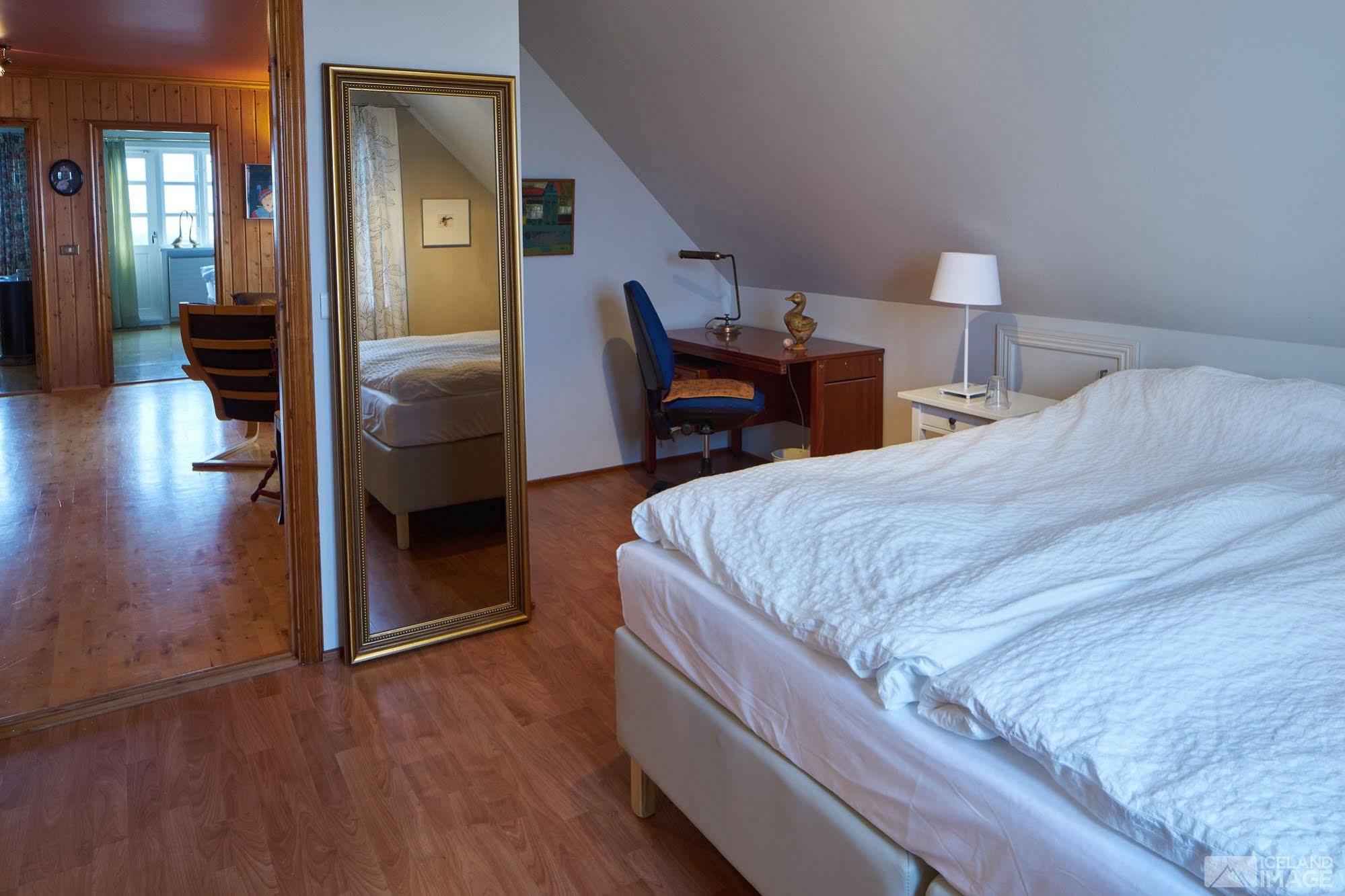 Guesthouse Heba Stokkseyri Экстерьер фото